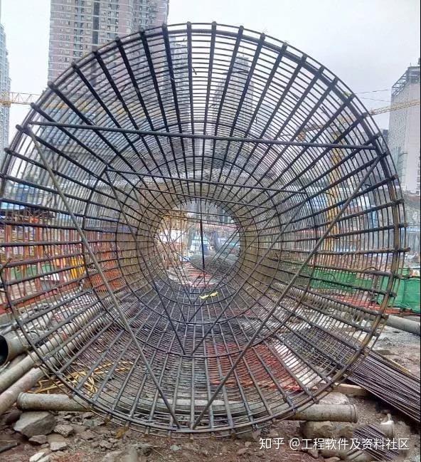 成孔验收旋挖成孔成孔验收扩大头岩芯取样成孔定位检查桩心定位人工挖