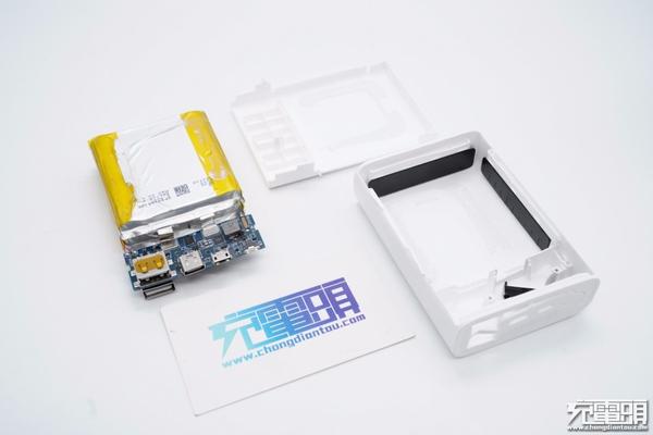拆解报告:MI小米口袋版10000mAh 22.5W快充移动电源  第40张 拆解报告:MI小米口袋版10000mAh 22.5W快充移动电源  第40张