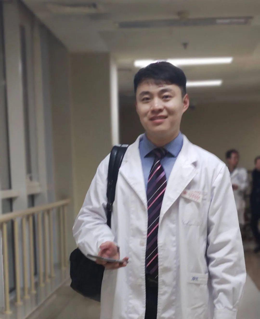 陶勇人类的眼睛里面藏着他想要征服的山峰