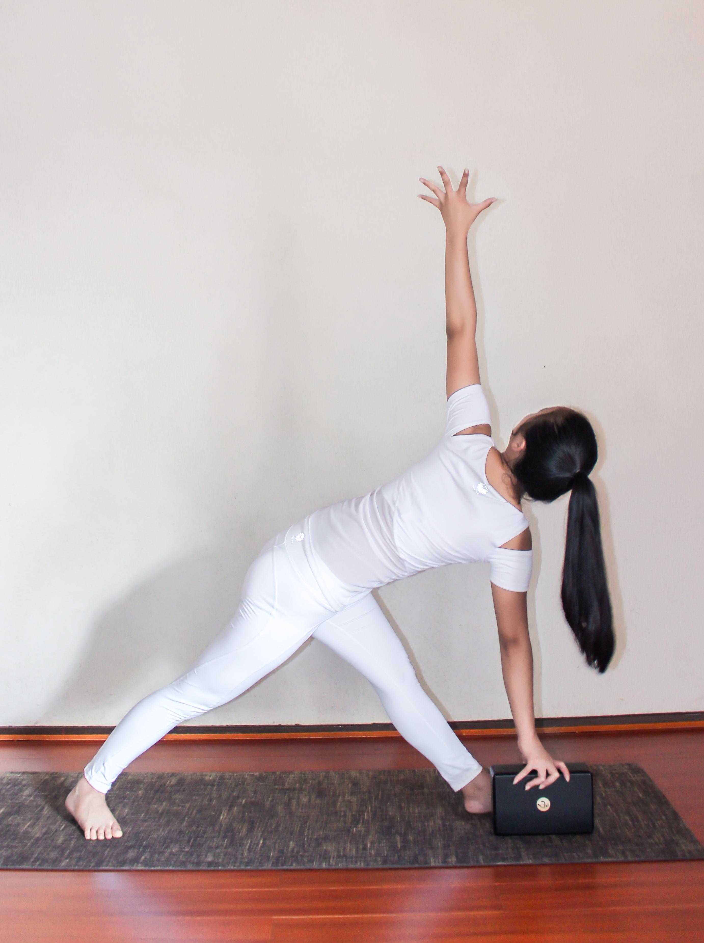 灵伽泛瑜伽告诉你为什么要瑜伽不要跑步文内配有瘦身瑜伽教程