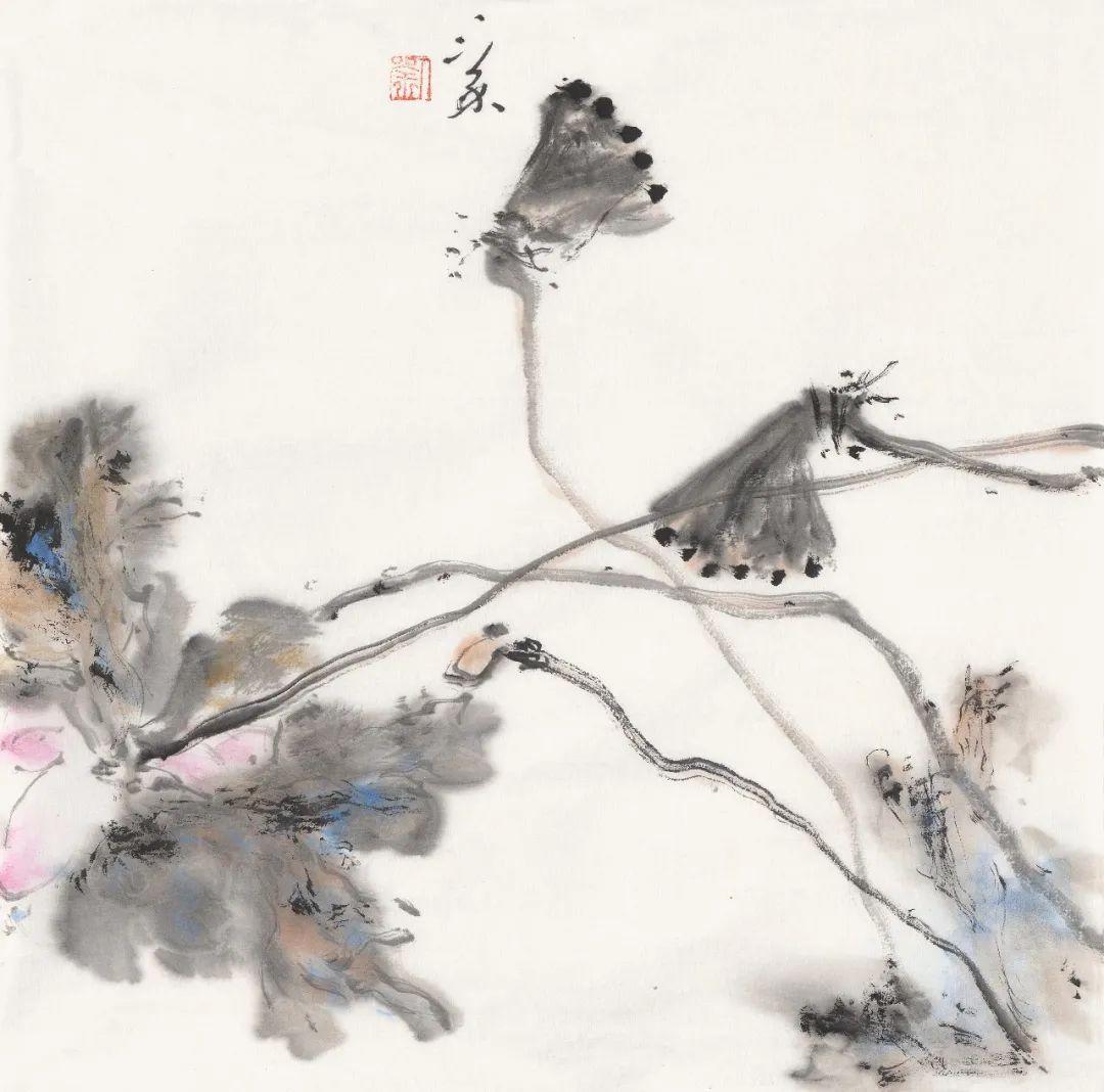 这些绘画作品出自于刘三余先生之手,他被称为"蜀中怪才",他的这些荷花