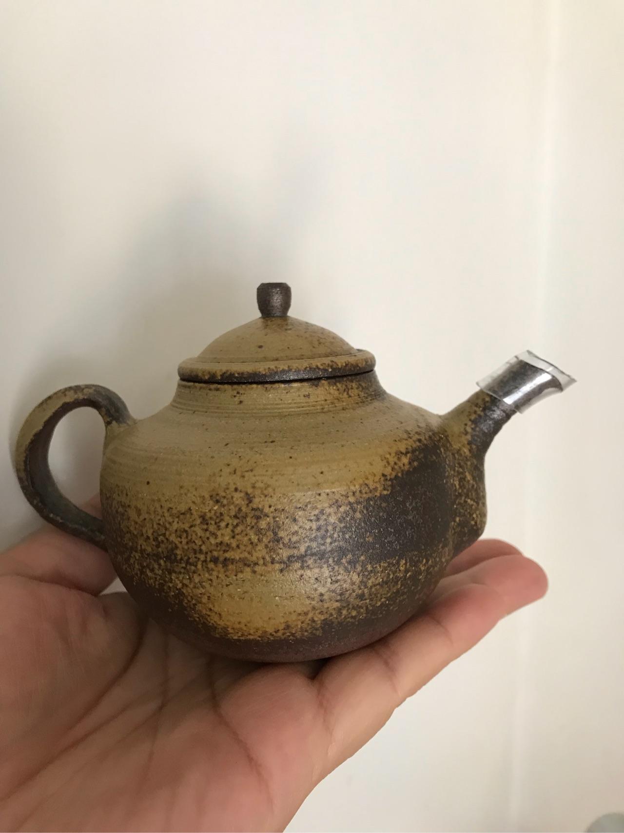 这个日本常滑烧小北条制壶值多少钱?