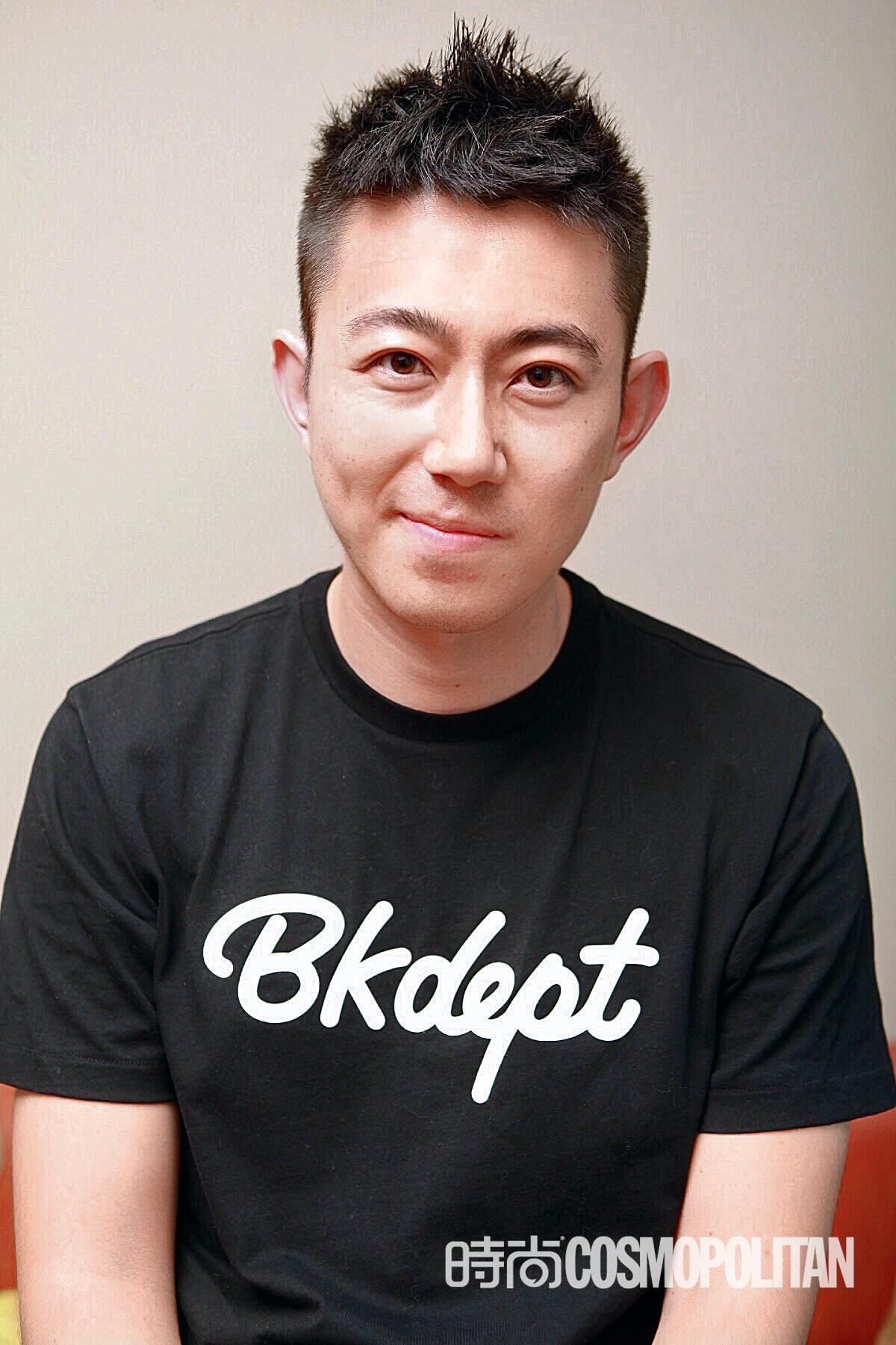 传统,长发,高圆圆型星座:金牛座职业:媒体人年龄:31岁姓名:姜晖没关系