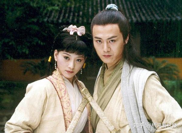 岳灵珊前往福威镖局为何是劳德诺而不是令狐冲同行