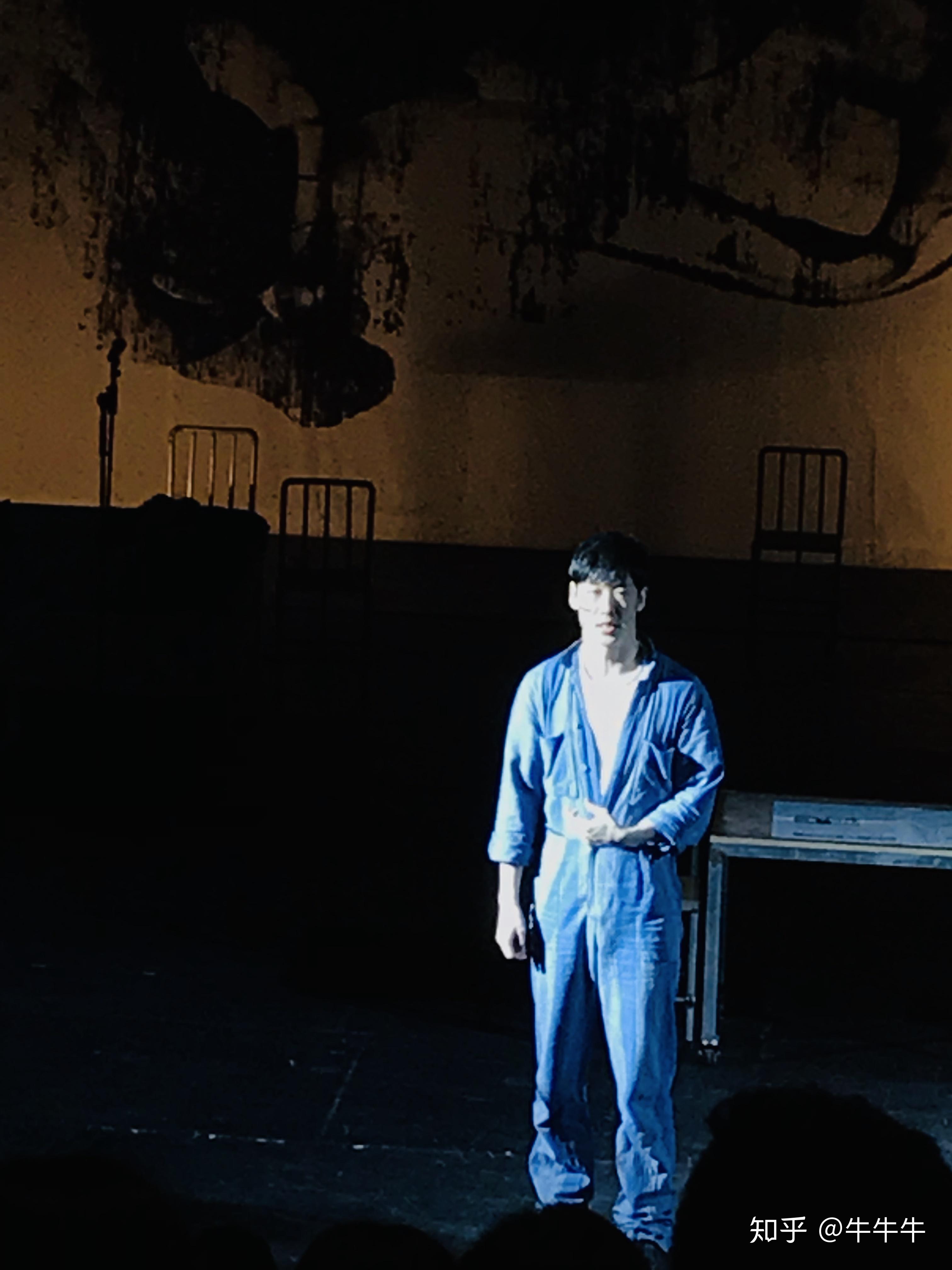 这次表演的阵容是《空中花园谋杀案》的班底,吕京和张弌铖分别饰演潘