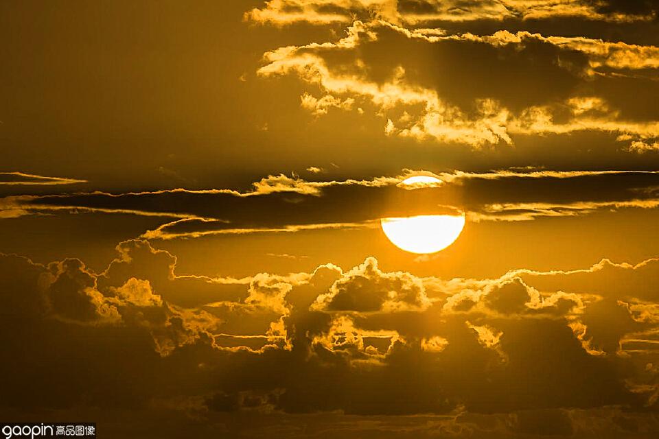 摄影:绚丽的红 耀眼的光 关于太阳的摄影作品雄伟又震撼