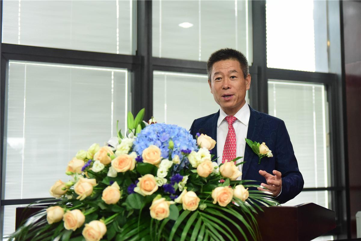 立向潮头，浪奔如银– 记乐土集团董事长刘如银先生- 知乎