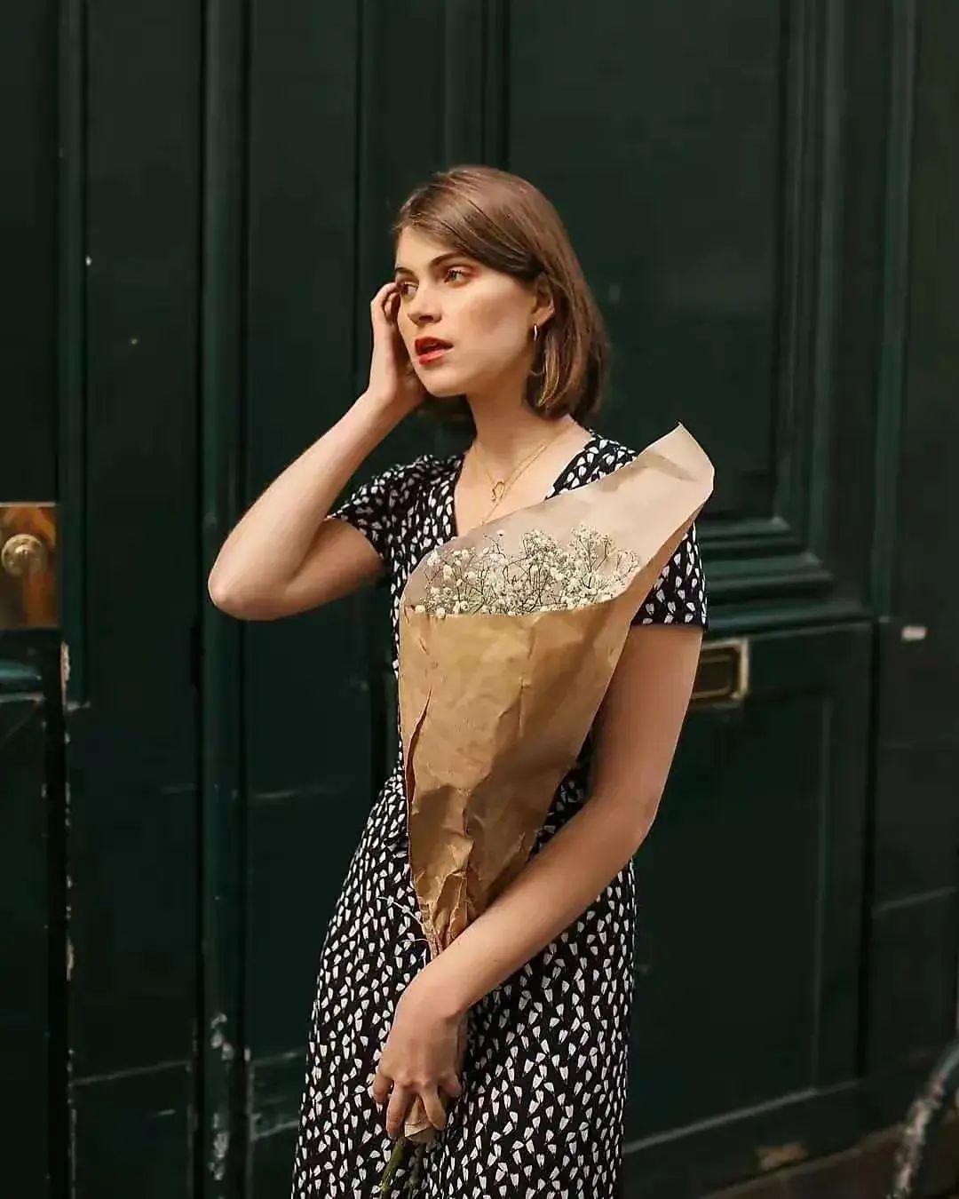 法国女人的夏天都这样穿对穿搭无感的姐妹不妨学她们秒变高手