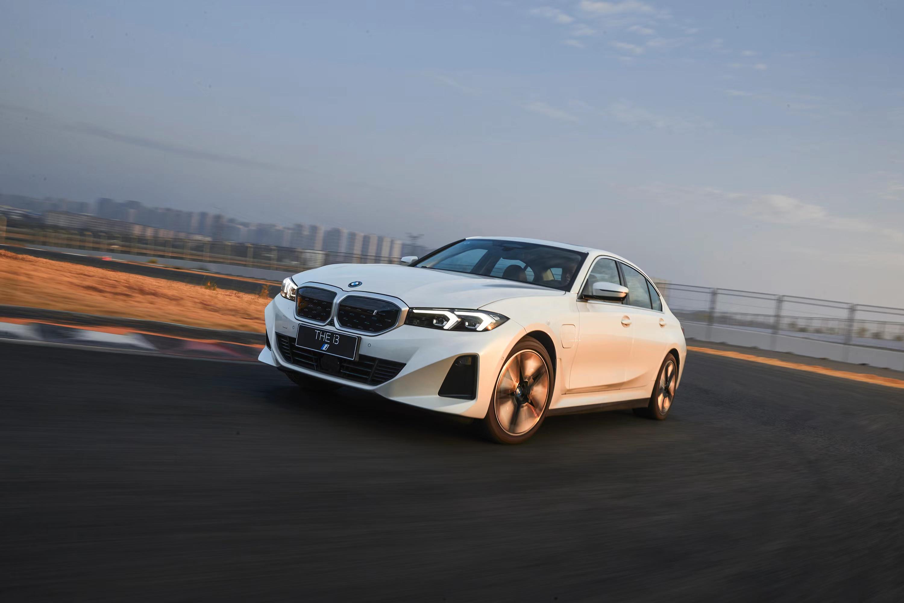 新bmw 3系&全新bmw i3 关于驾驶乐趣的多种打开方式 - 知乎