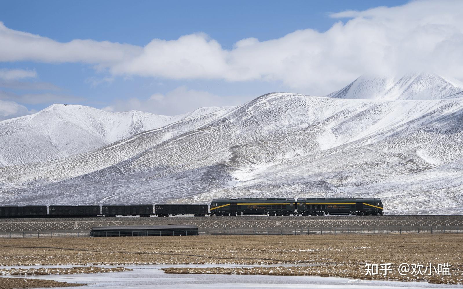 中国最美的列车路线，还未到拉萨就已深深爱上了西藏，真的美哭了_火车