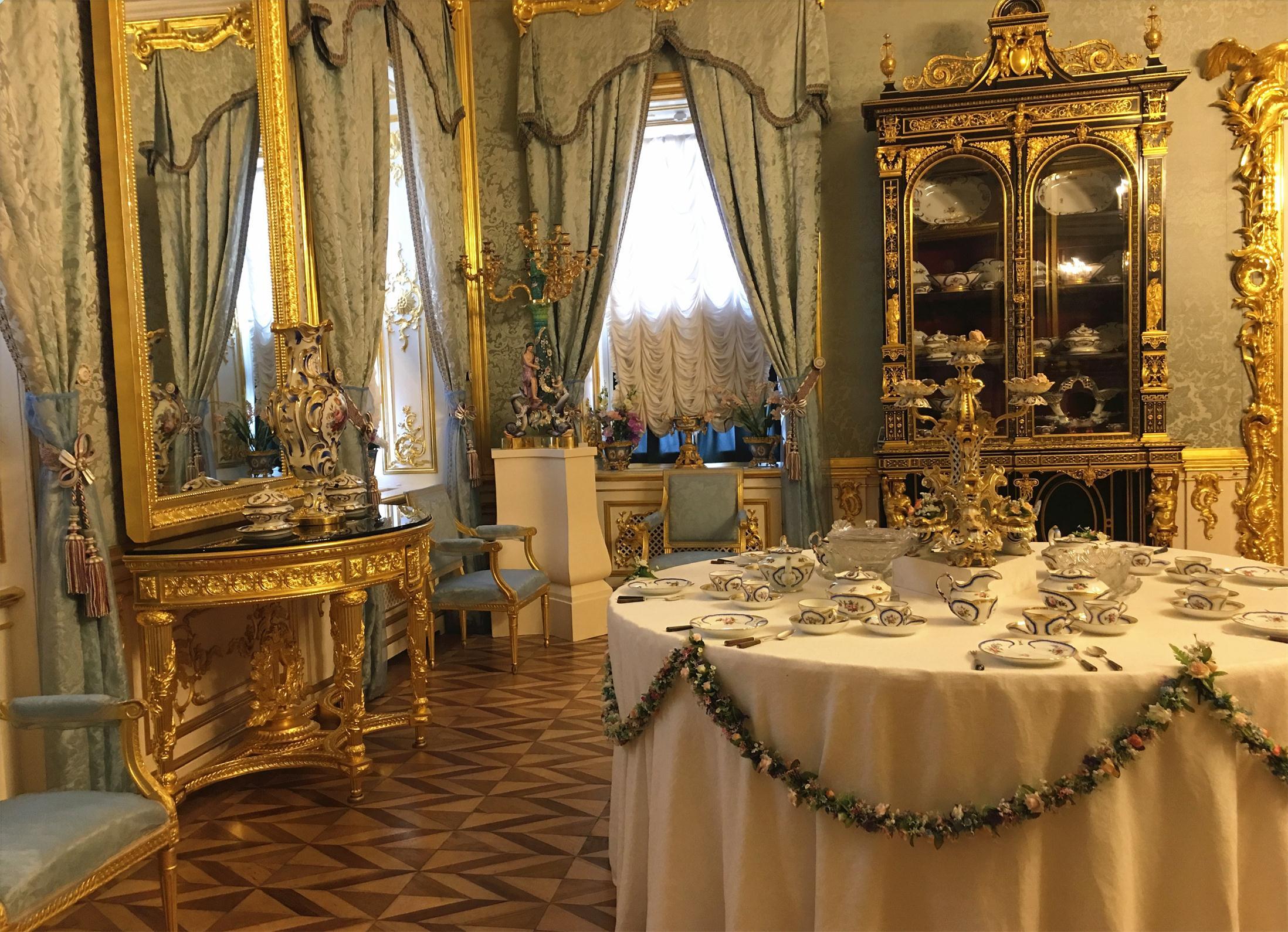 俄罗斯夏宫彼得大帝夏宫上宫殿内部游览100多幅图