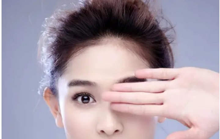 张立彬脂肪丰额头让福相满满