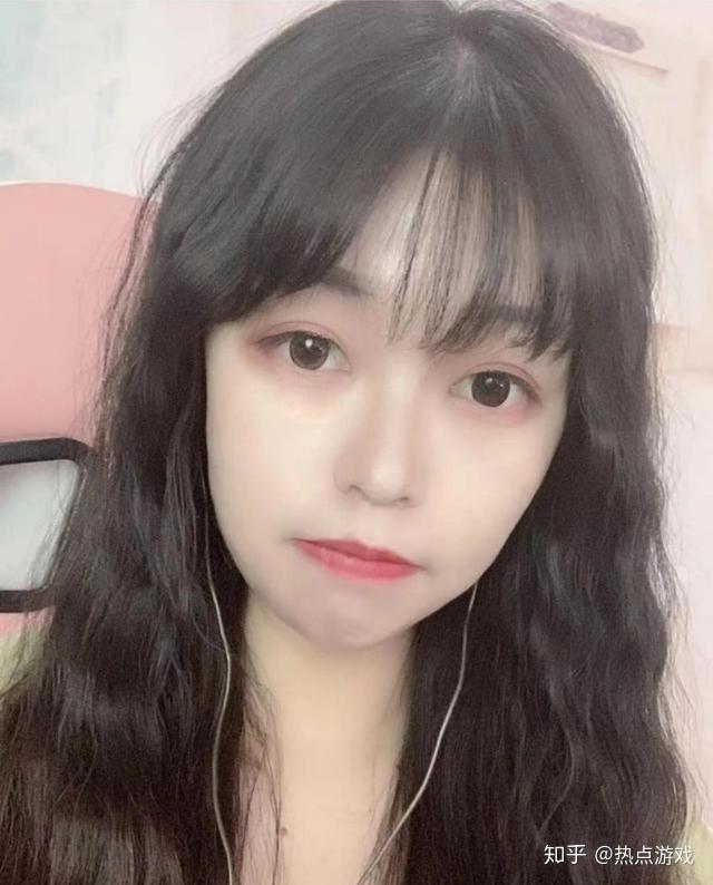 王者荣耀真技术女主播王者碰碰车遇上职业选手韩涵说她很强