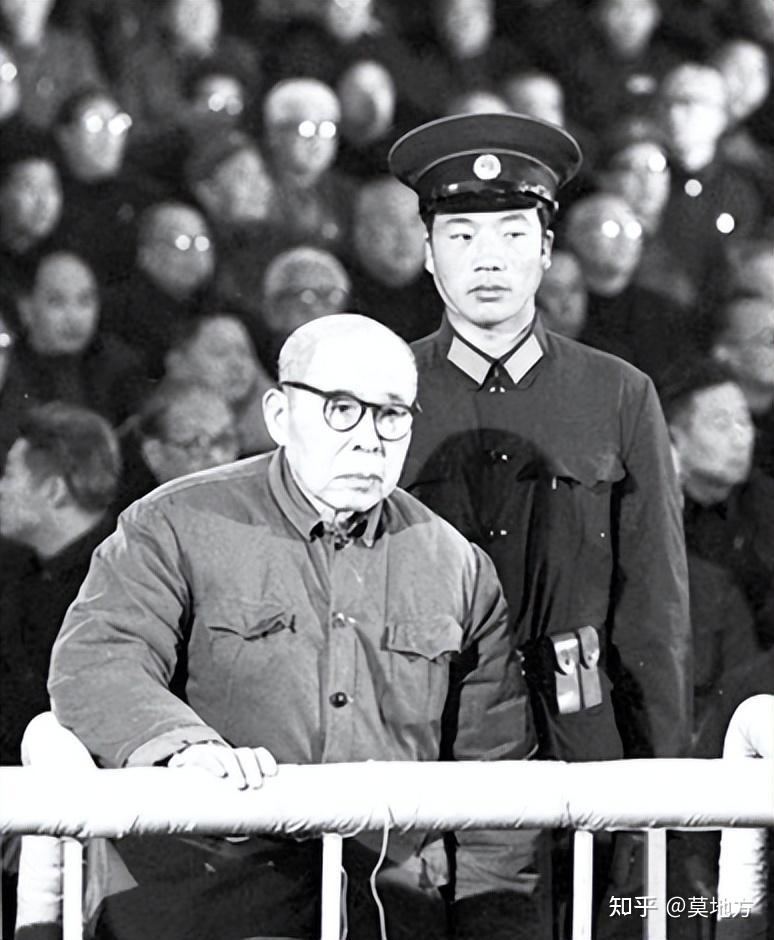 陈伯达入狱的时候，不愿进去，大喊一句我在阜平做过一件好事 - 知乎