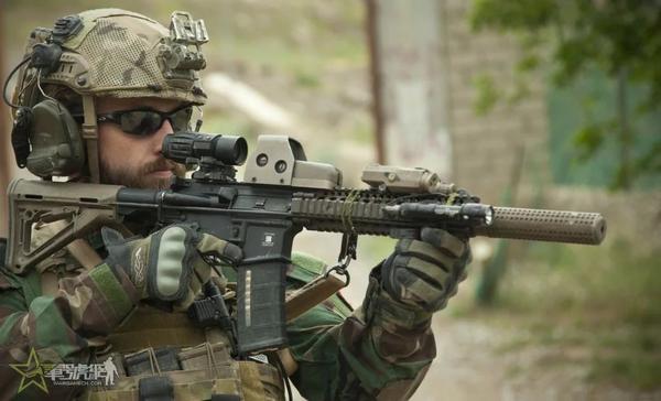 【业余介绍】《红海行动》中出现的单兵装备,防具