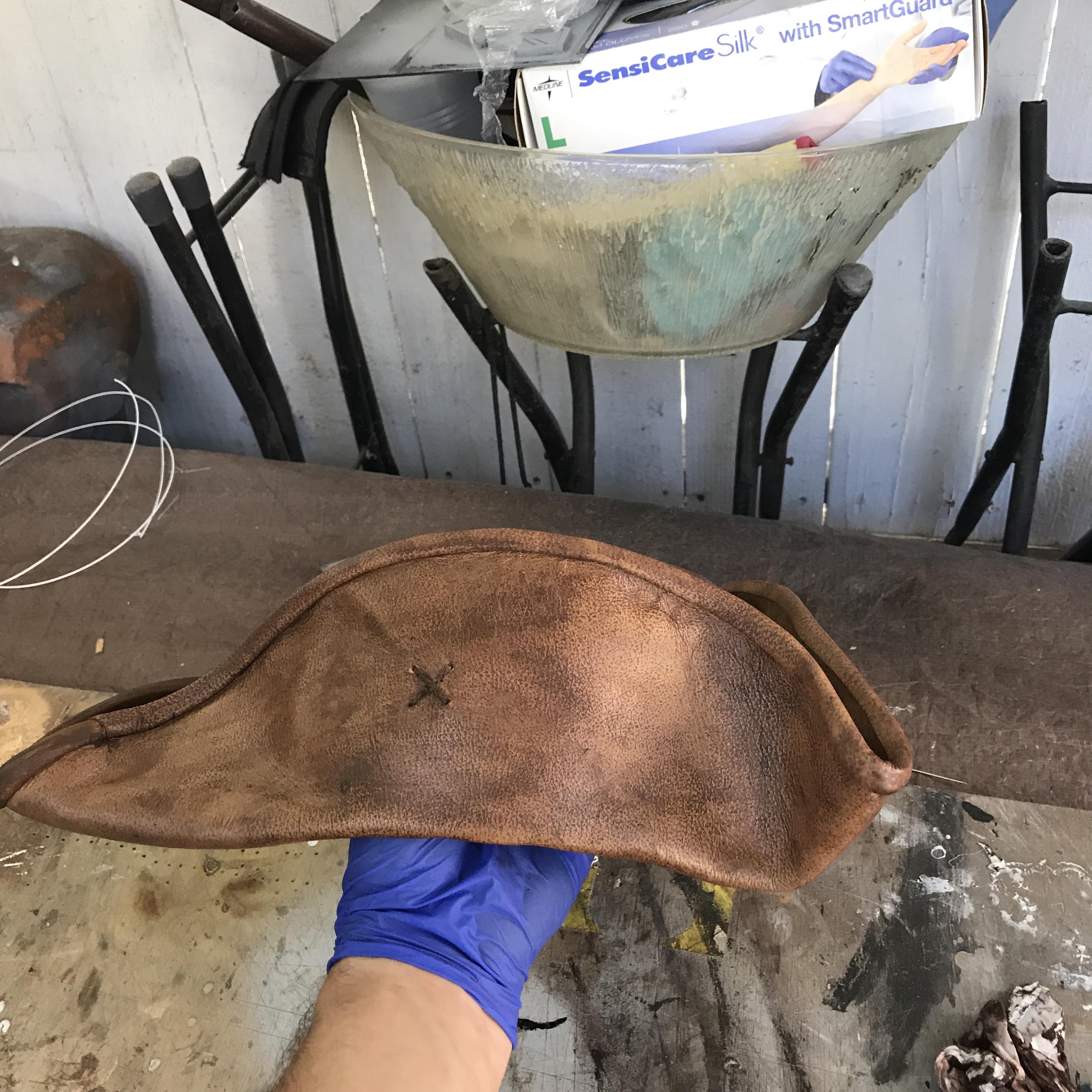 制作一顶杰克船长的海盗三角帽