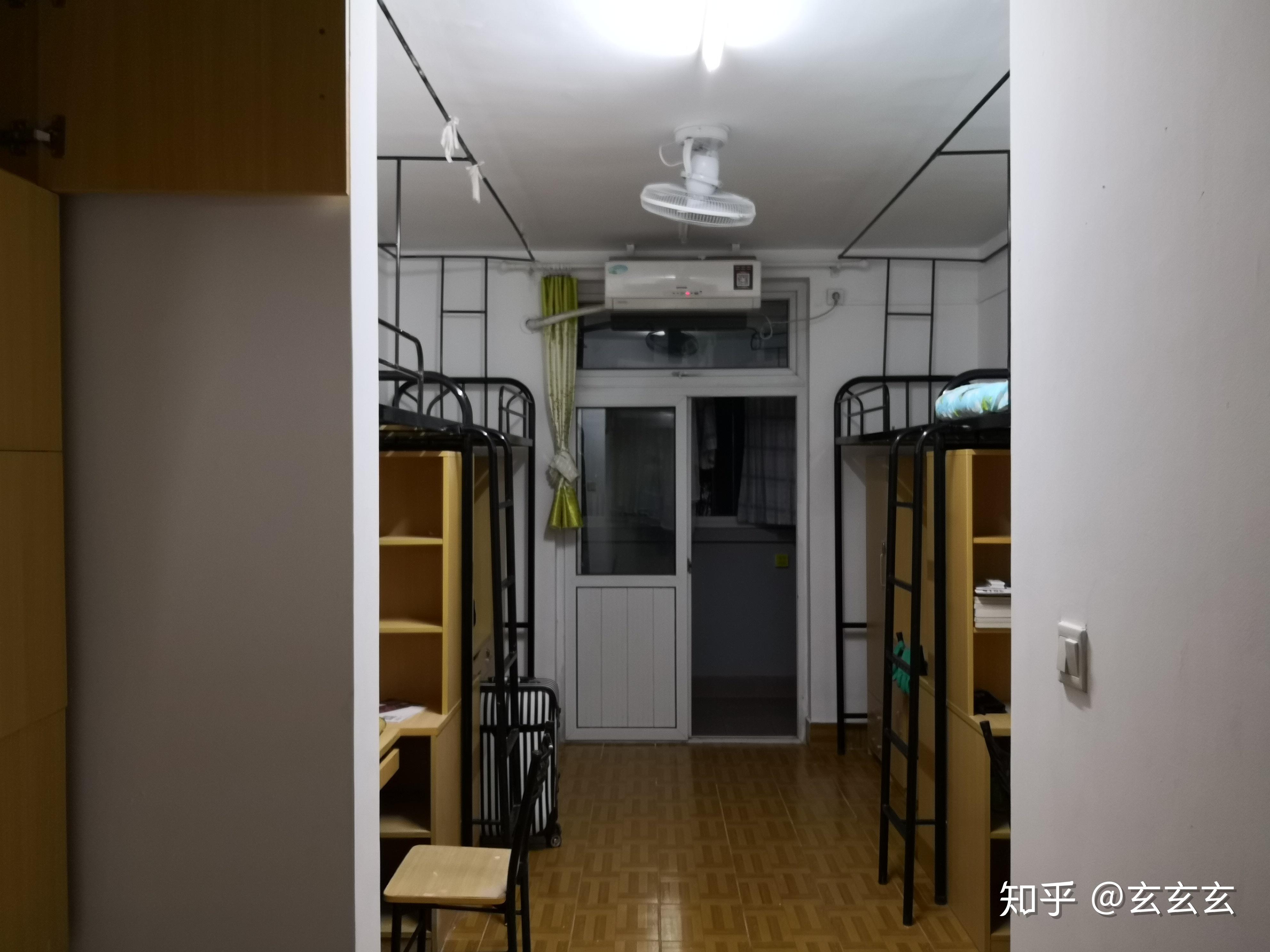 上海工程技术大学的宿舍条件如何？校区内有哪些生活设施？ - 知乎