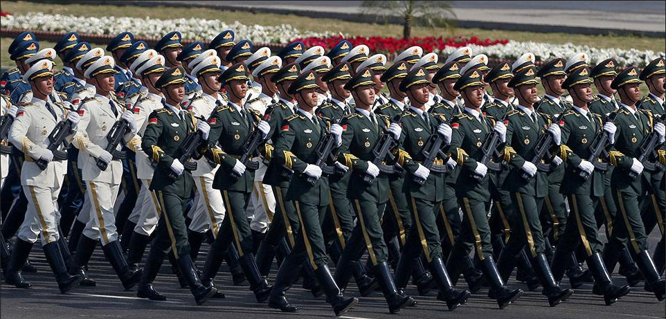 不同国家的阅兵仪式 v2-9c4264ea53ffadca7459951c10ca79fc_1440w.jpg?source=172ae18b