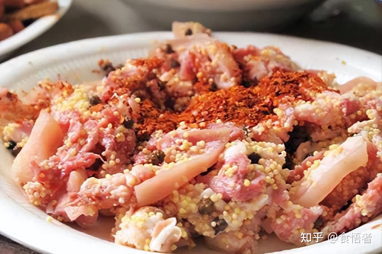 云南哈尼族的传统四大美食,制作粗糙,却是山地民族饮食风味代表