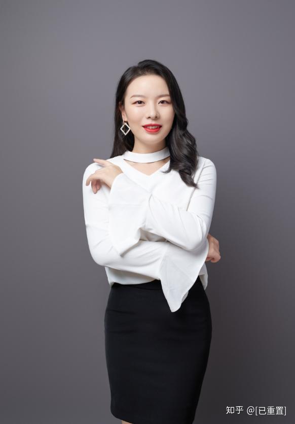 把一堂别开生面的数学活动课搬上了舞台,就让我们一起览尽星辰大海