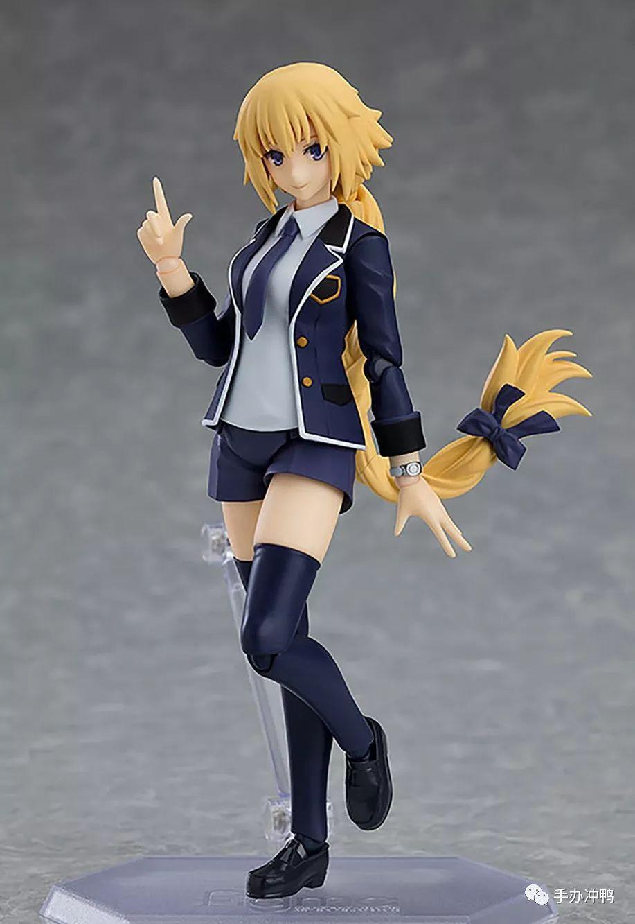 fiigma这款便装贞德造型源自动画fate/apocrypha,突出圣女日常一面的