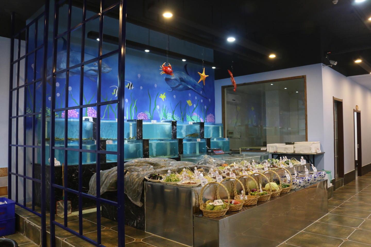 300平方的徐州丰县海鲜馆工程案例装修以后生意开始火爆了