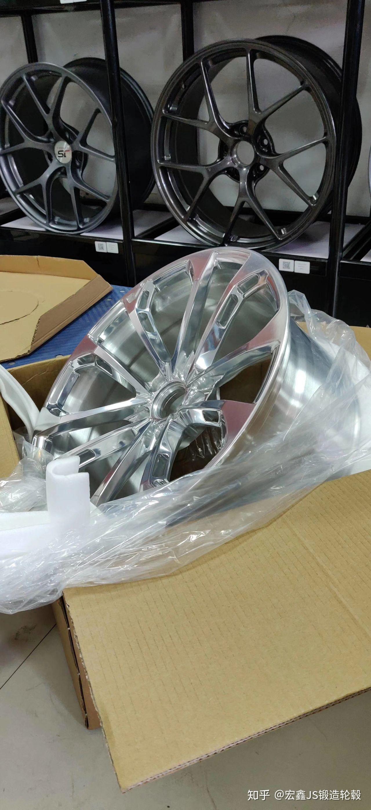 复古镜面轮毂有什么品牌可以选,淘宝上杂牌不敢买?