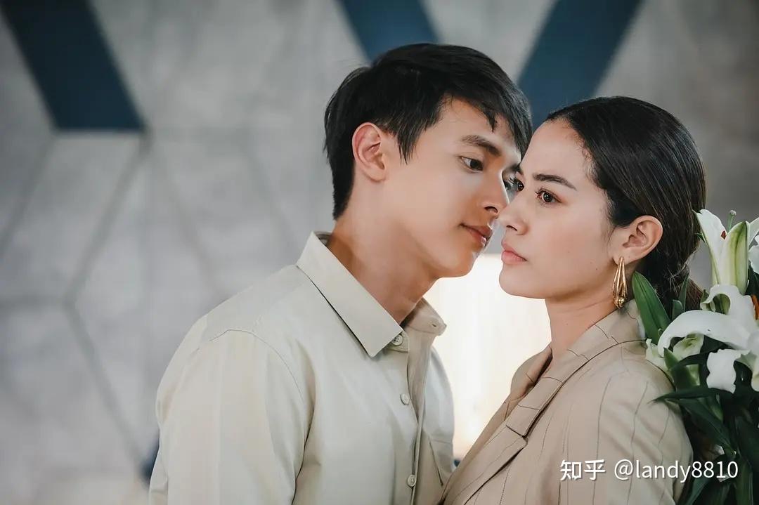 吉拉宇·唐思苏克,耶娜·萨拉斯主演的《逐爱游戏》剧照 - 知乎