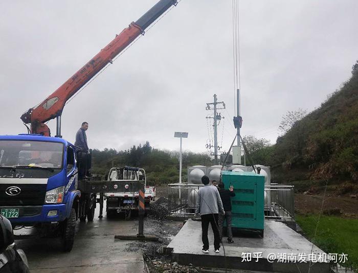 柴油发电机冒黑烟是怎么回事啊（柴油发电机冒黑烟是什么问题）