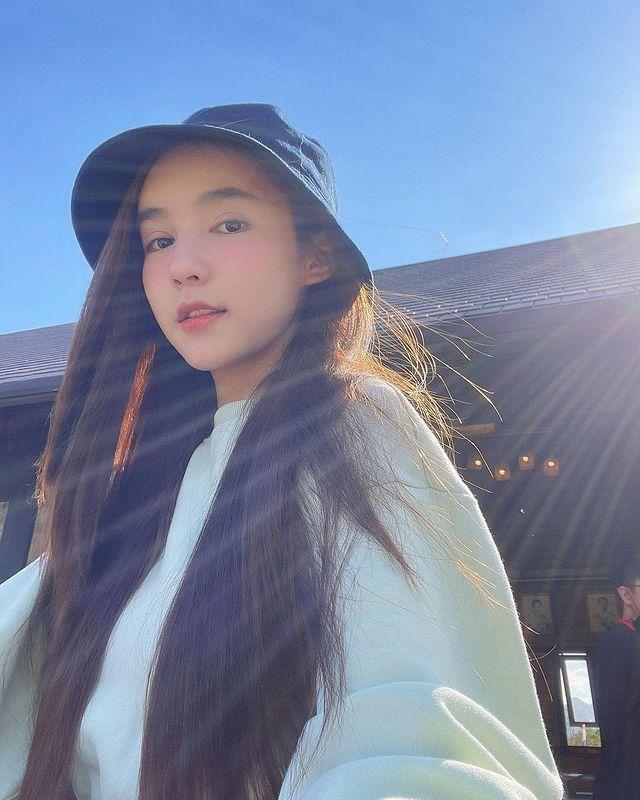 高颜值yoshi清纯美人曾是最受瞩目娇点