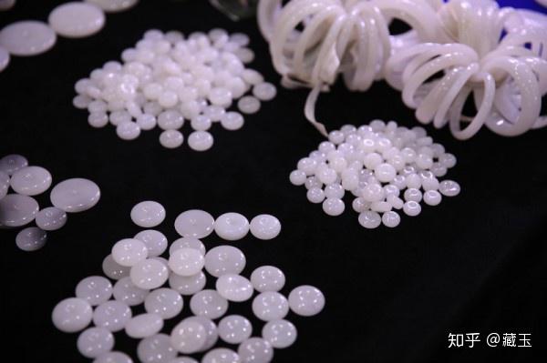 行家买和田玉的七大定律 宁青勿灰 宁喜欢不图便宜 知乎