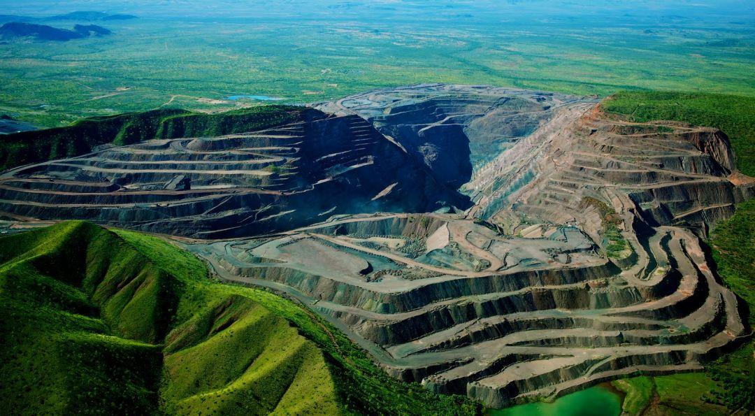 去年年中,阿盖尔矿管理层告诉媒体,"2020年底我们将停止运营并开始