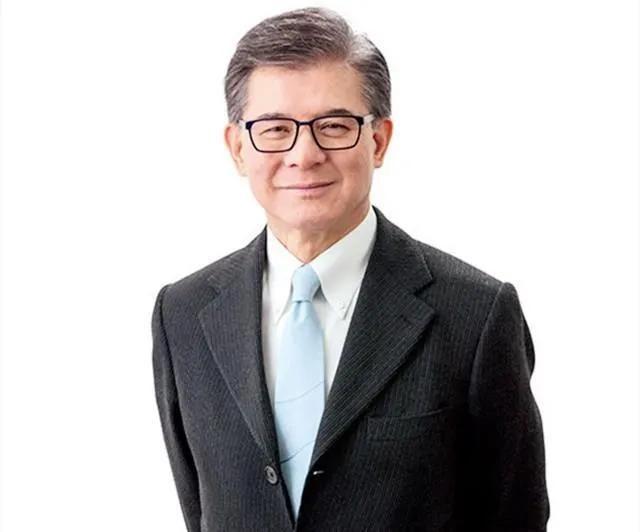 罗康瑞:抛妻弃子61岁娶朱玲玲,亲儿子拒绝继承百亿财产 - 知乎