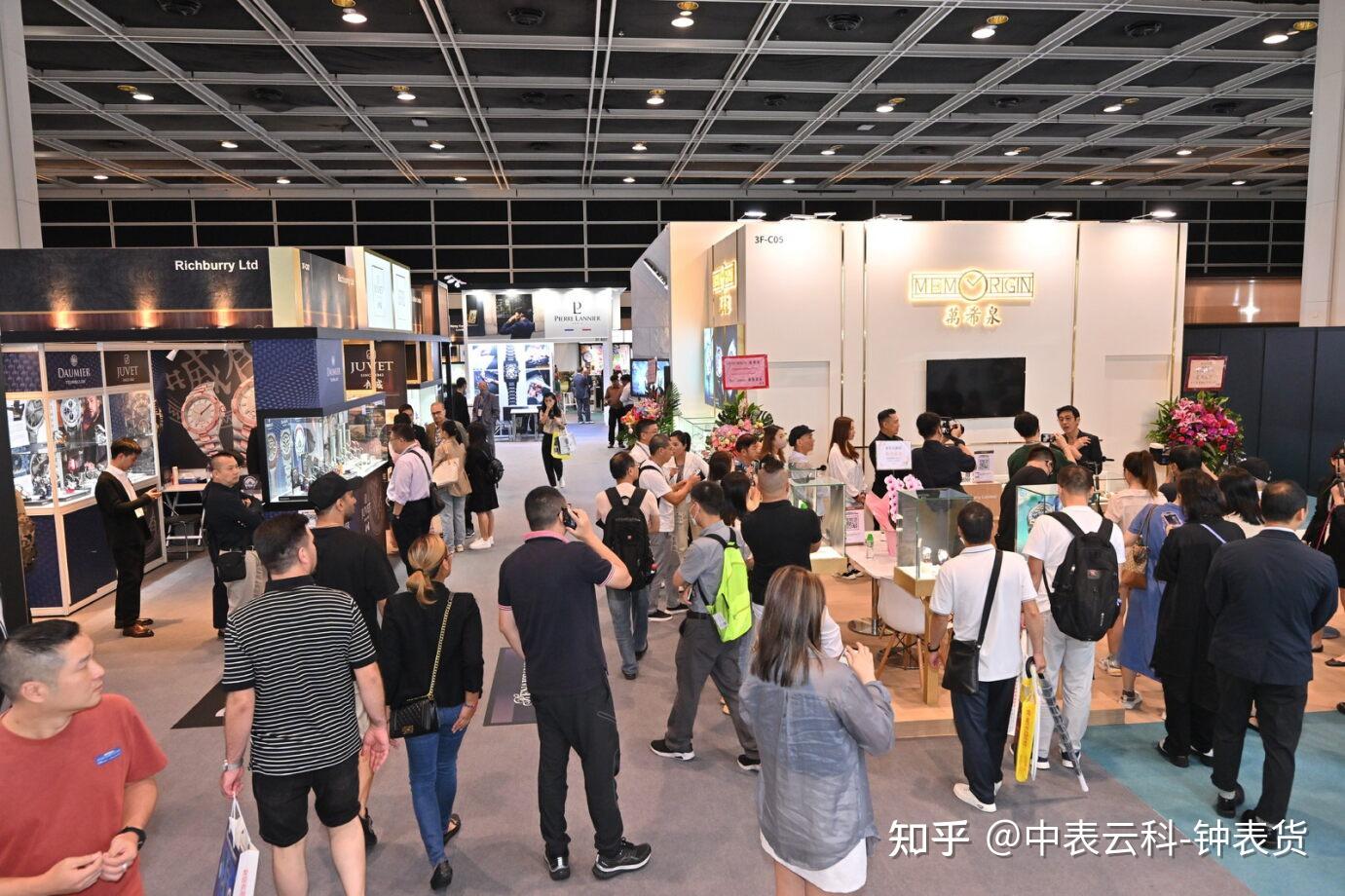 从香港钟表展的＂展览+＂(EXHIBITION+)我们看到了什么？ - 知乎