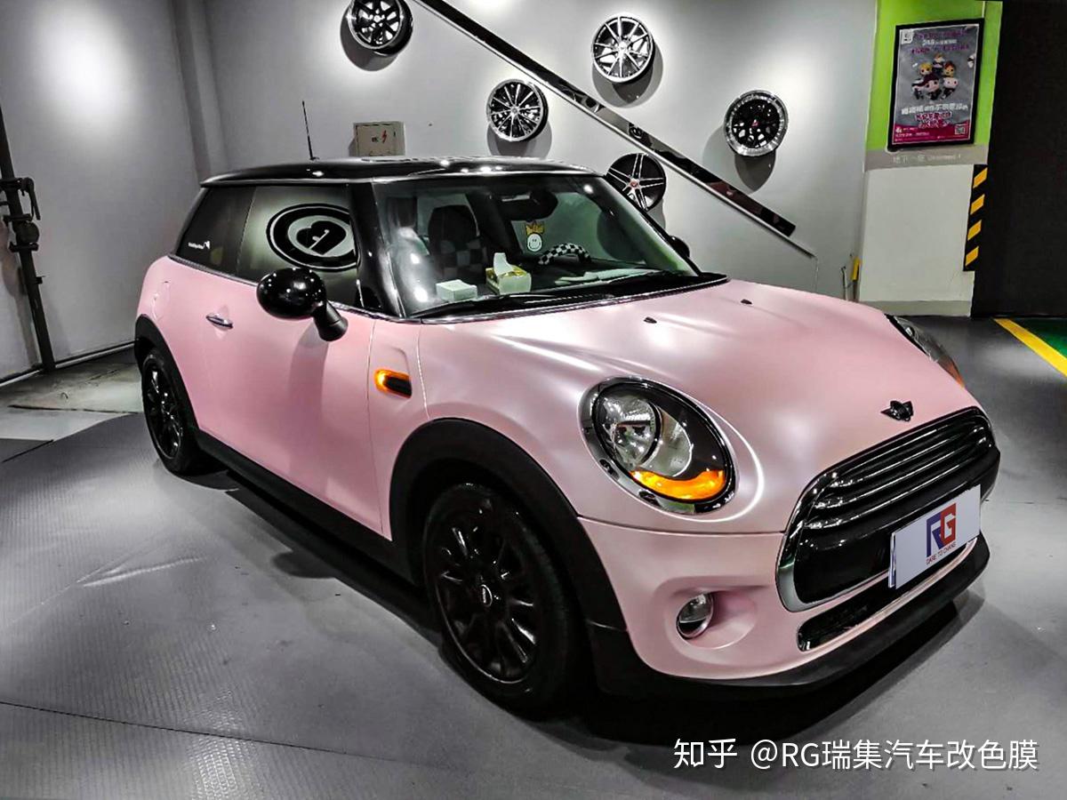 贴膜,小编今天给大家推出的是全网最新的宝马mini车身改色膜电光樱花