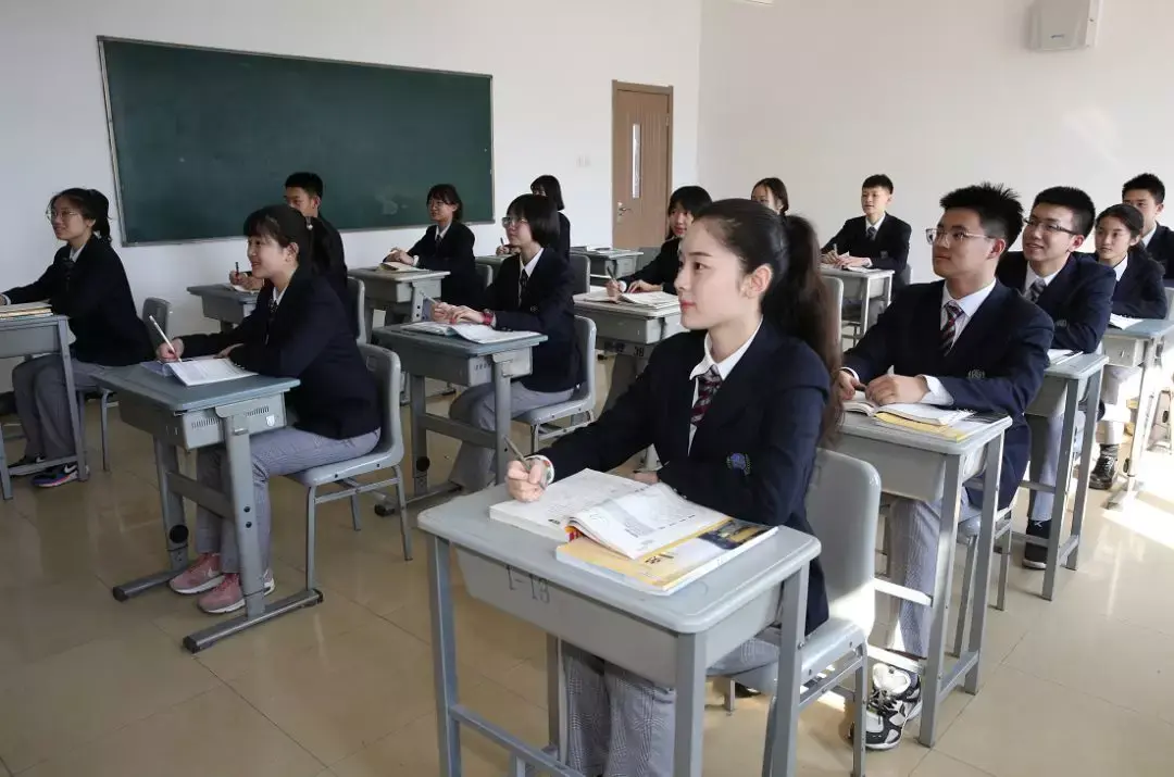扒一扒神秘的日章学园高中!咋把中等生送进世界名校的? - 知乎