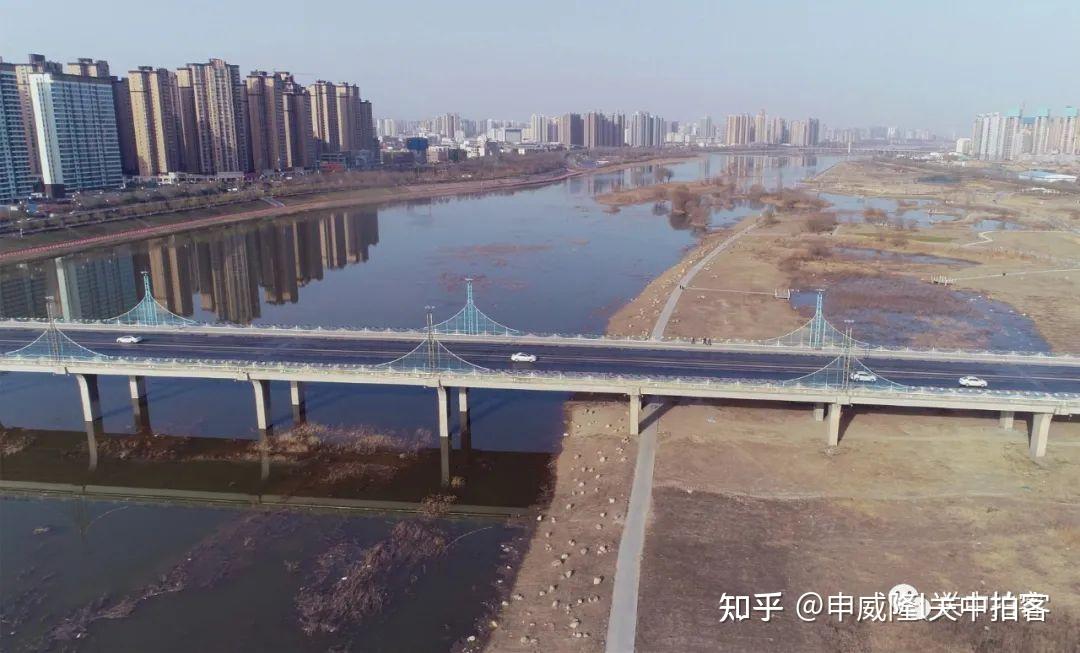 航拍咸阳渭河三号桥(秦都桥)