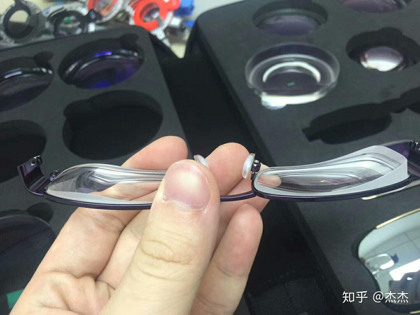 近视1000度能配最薄的镜片吗超薄那种不想带那么厚的镜片可以吗