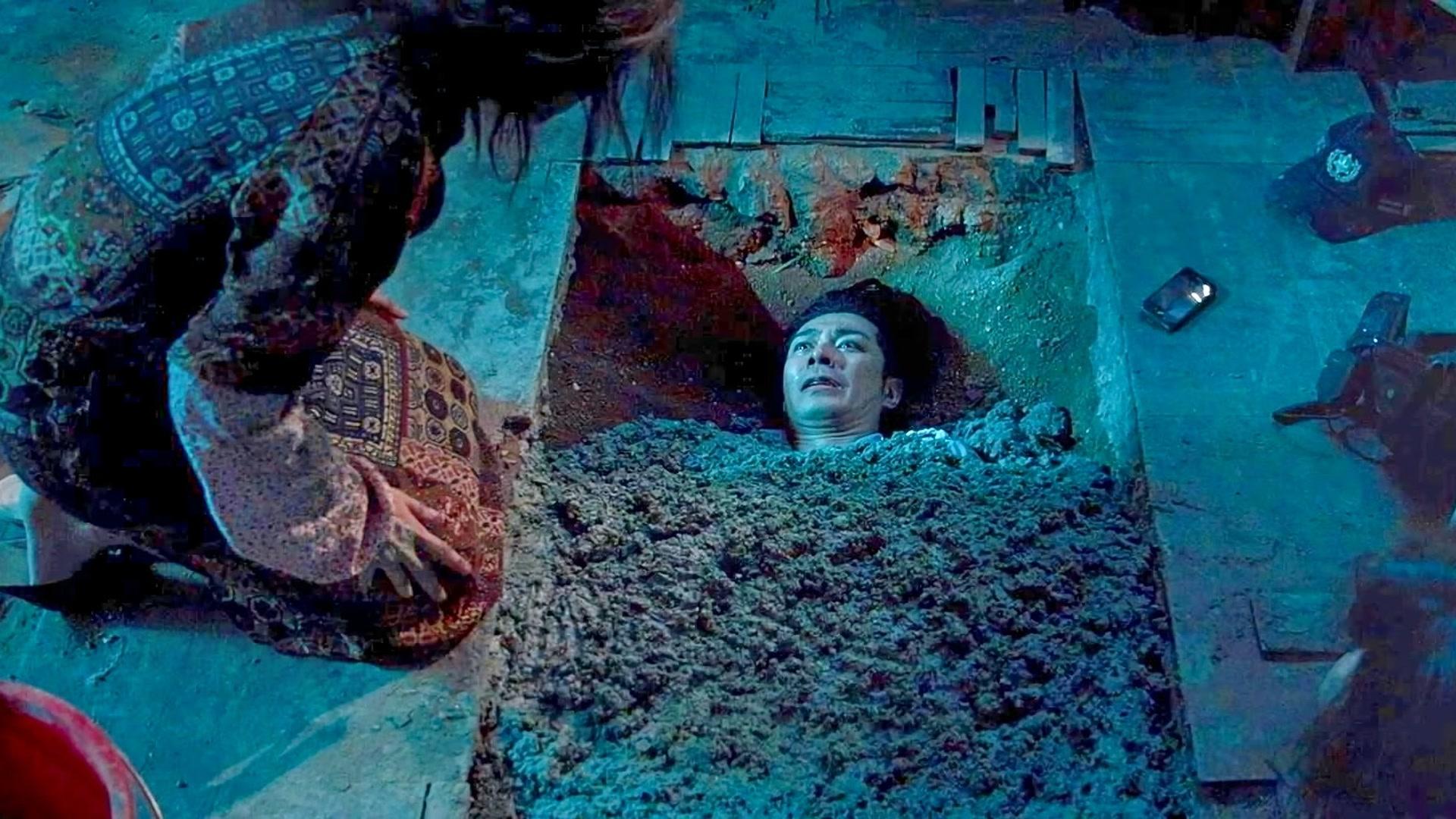 男子武功威震天下兵器更是威力惊人一出手就会有血光之灾