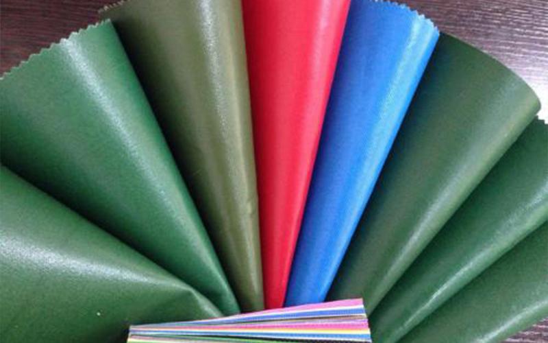 pvc涂塑布是什么要如何高效切割2020年新型切割设备振动刀切割机