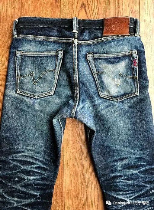 养牛仔裤的意义用独特色落打造个人风格