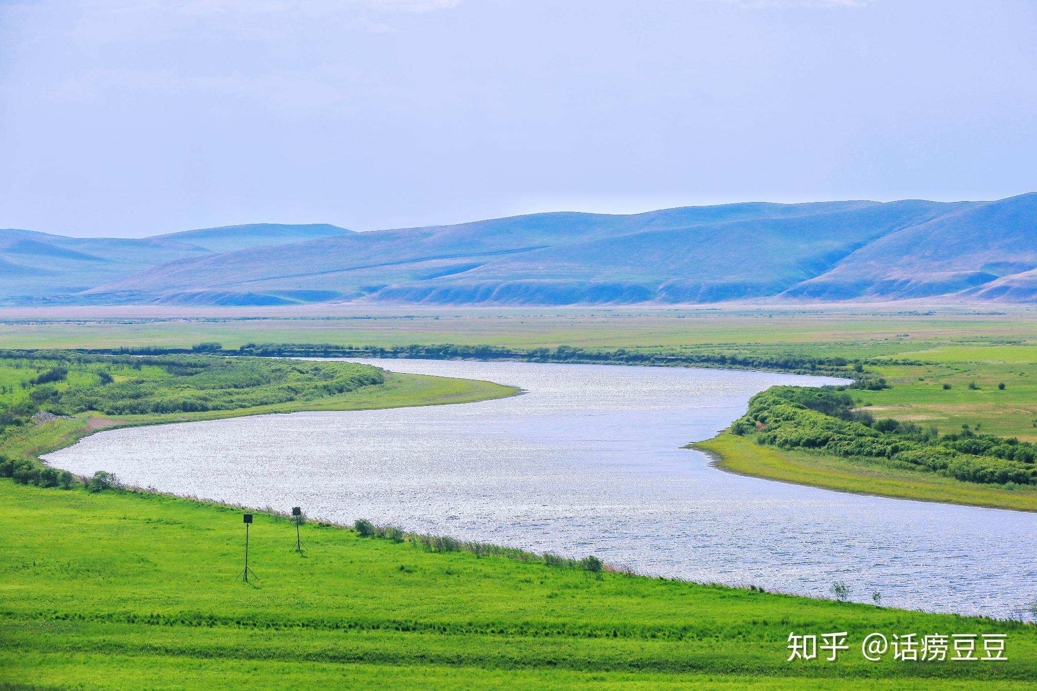 去到大草原的湖边等候鸟飞回来
