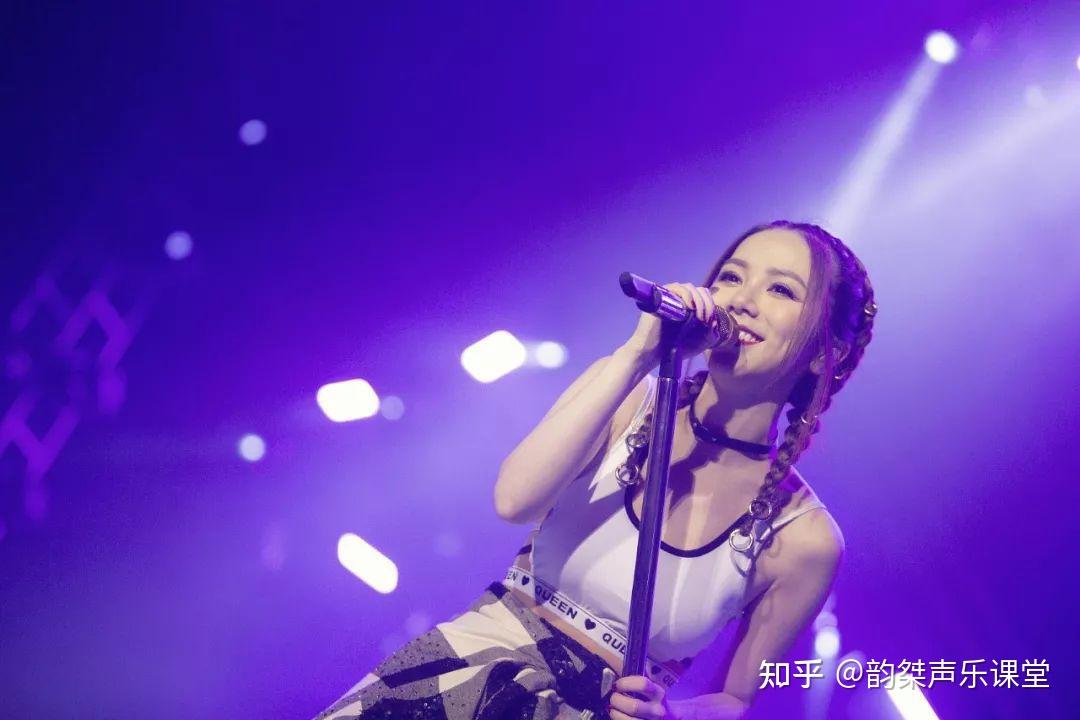 或者需要歌曲指导的请点击唱歌技巧交流群其次说道邓紫棋的唱法其实也