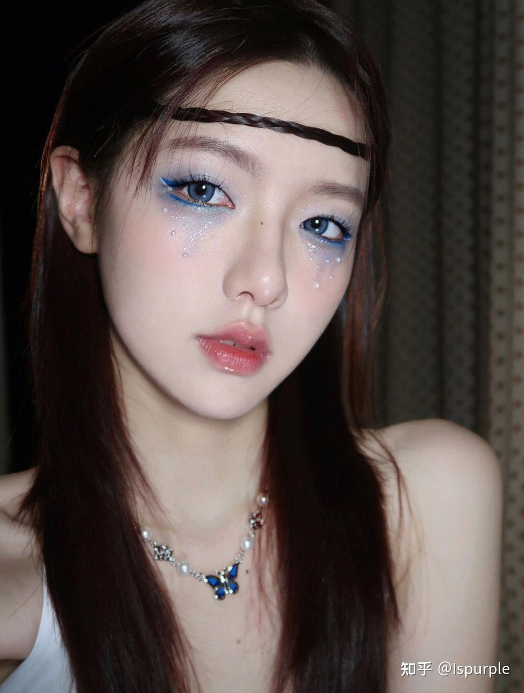 把海洋画在脸上98|清凉感蓝色眼影妆容 - 知乎