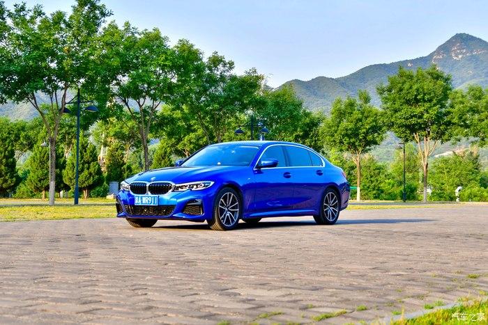 以梦为马蹄间3寻2020款宝马325li波尔蒂芒蓝提车作业