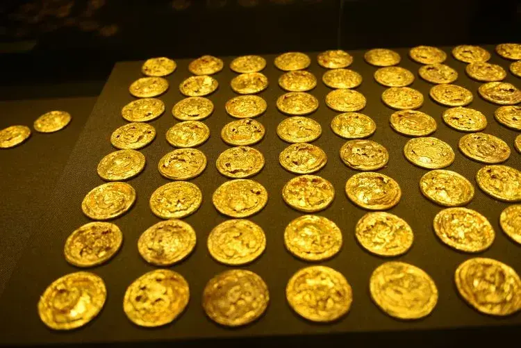 中国古代金银器礼仪与等级财富与信仰