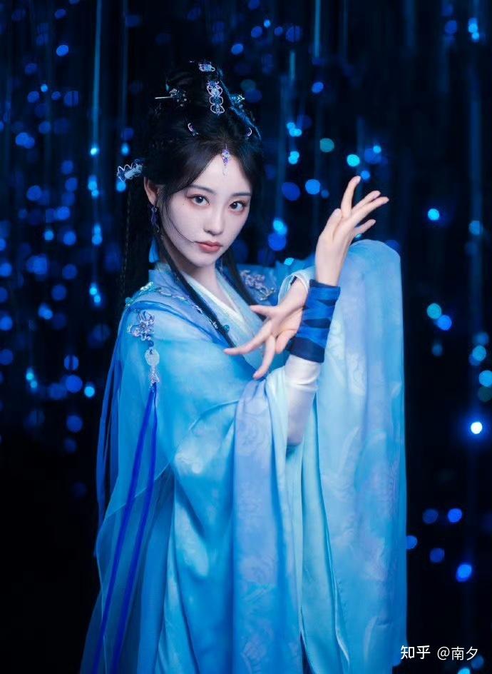 祝绪丹,闫妮赛道的嫡长女! - 知乎