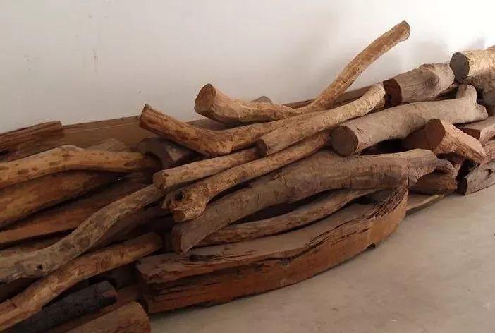 降香黄檀,辛香有瘾在二十九种的红木中,你知道哪些木材是有香气的吗?