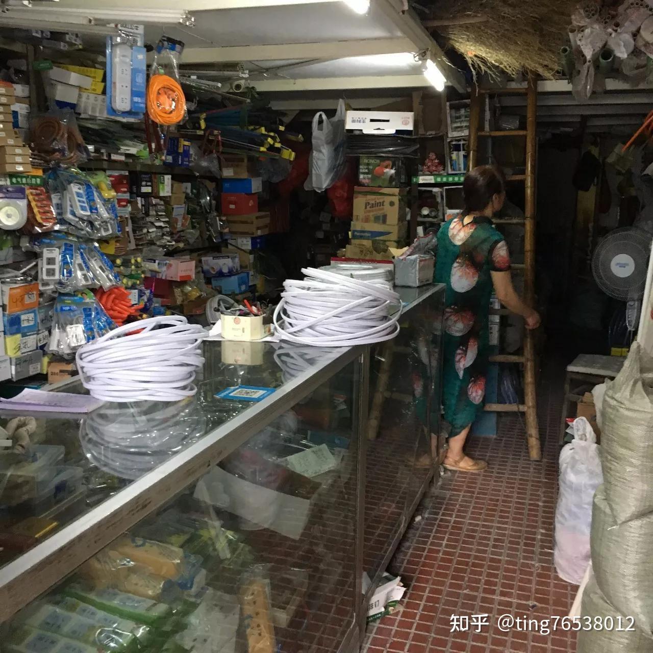 五金店有着"增值"服务