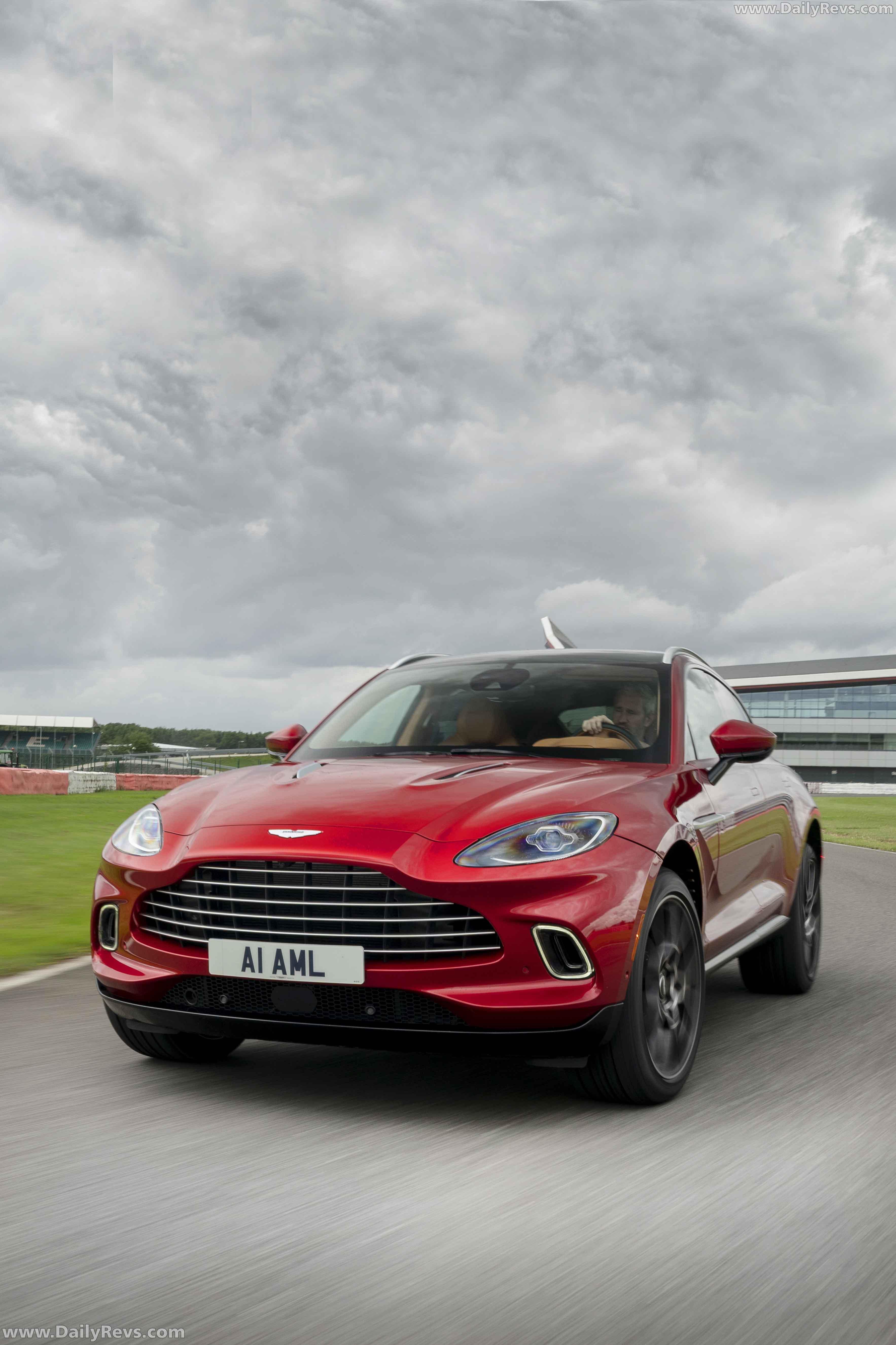 astonmartindbx///于是乎,阿斯顿·马丁家族首款 suv 车型——dbx